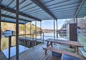 Spacious Home on Beaver Lake w/Deck & Fire Pit!