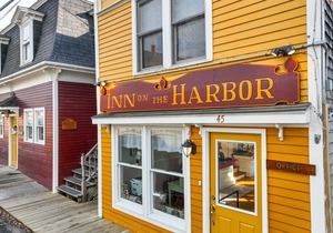 The Roseway - Inn on the Harbor