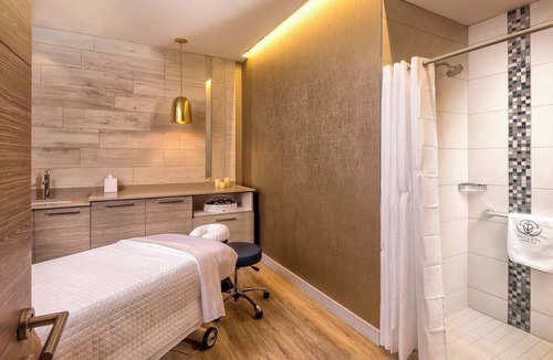 Clearwater Beach Resort | 1 Bedroom Presidential Suite at Wyndham Grand Clearwater Beach Resort - Sleeps 4
