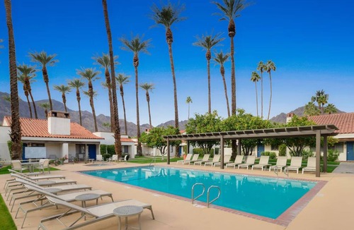 La Quinta Hotel | 1 King Room, La Quinta Resort & Club, 41 Pools, 5 Championship Golf Courses