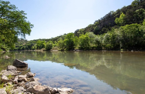 New Braunfels Condo | 131 m² Condo ∙ 3 bedrooms ∙ 6 guests
