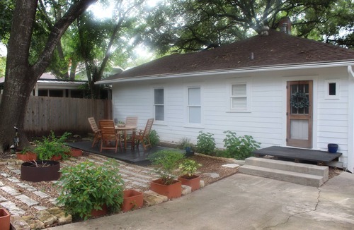 Alamo Heights House | 1930's Casa Luna in the heart of Alamo Heights