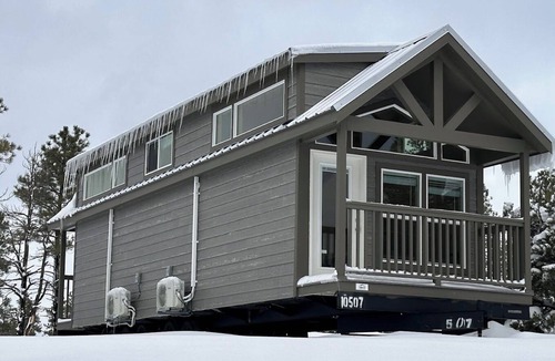 Williams Ski Chalet | 1A Cozy chalet with 1 bedroom and WiFi, with mountain view in Williams