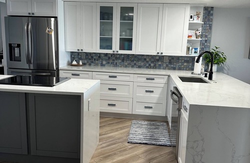 Sand Key Condo | 2-bedroom condo in charming Clearwater with AC, fitness room, WiFi
