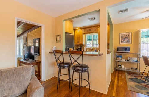 Blenman-Elm House | 2-BR home w/AC , pool, completely walled in for privacy, nice neighborhood
