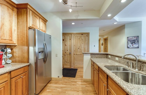 Angel Fire Condo | 2 Mi to Angel Fire Resort: Mtn-View Condo!