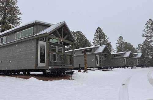 Williams Ski Chalet | 2B Cozy chalet in Beautiful Williams with AC, Wi-Fi, With Forest View and Patio
