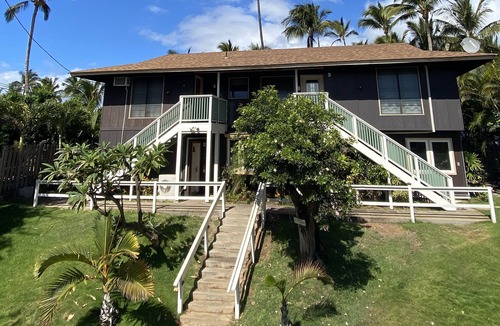 Kihei Apartment | 2BR/1BA BEACHFRONT GREAT LOCATION July 2026-Sept 2026 Discounted!