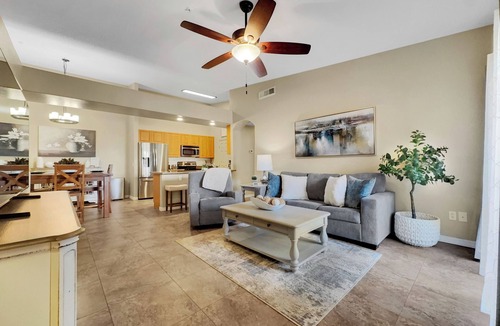 Parkwood Ranch Condo | 2BR Mesa Condo w Pool, Hot Tub, Wi-Fi, and Parking!