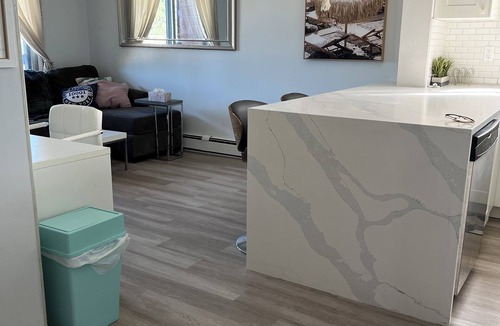 Bankview House | 3.7 km from STAMPEDE GROUND , easy access to SAIT,Mt Royal University