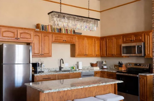 Winona Apartment | 3 Bed Downtown Apt with Historic Charm & Character