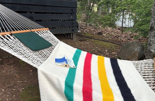 Litchfield Cabin | 3-bedroom lakefront cabin in tranquil Litchfield perfect for relaxing stays