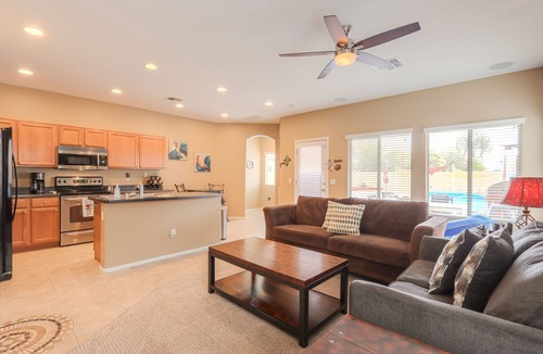 Maricopa House | 3 BR Heated Private Saltwater SUNNY Pool In/Out Stereo Speakers Prof BBQ Gril