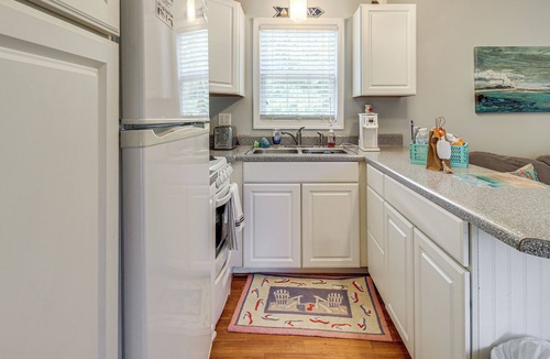 Hampstead House | 3 Mi to ICW: Coastal Carolina Home w/Pool Access