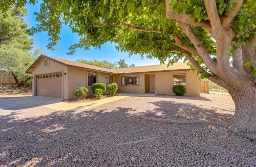 Cottonwood-Verde Village House | 3 Mi to Old Town Cottonwood: Sunny Home w/BBQ