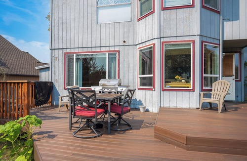Bouvet Island House | 30%Monthly Discount/3B/2.5BA House with Large Backyard in Clackamas