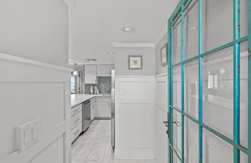Holiday Isle Condo | 302- Beautiful Gulf-Front condominium With Exceptional Views!