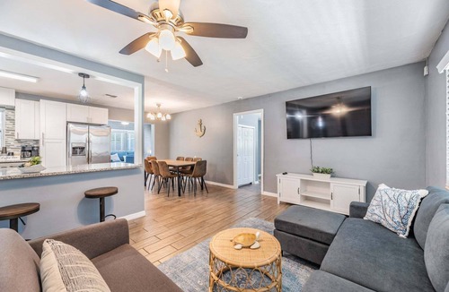 Largo Cottage | 3442 Azalea Pl