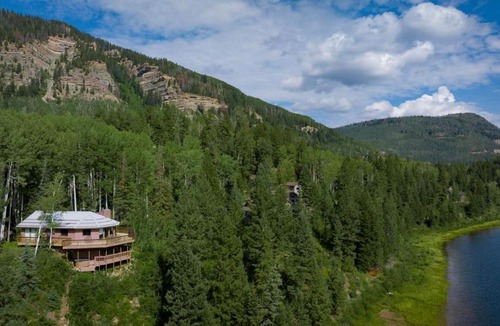 Columbine Lake House | 389 Beaver Circle