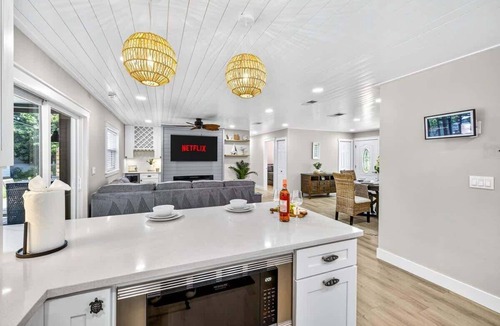 Apollo Beach House | 3BR Apollo Beach Oasis Heated Pool, BBQ, CornHole