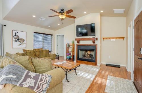 Prescott House | 4 Mi to Hiking! Prescott Home w/Furnished Patio