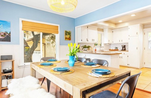 Leucadia House | 5br/9 bed/11 room huge beach house with rooftop deck and shaded back yard