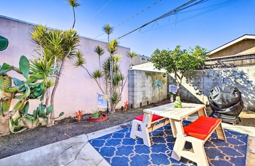 North Long Beach House | 7 Mi to Downtown: Long Beach Bungalow w/Patio!