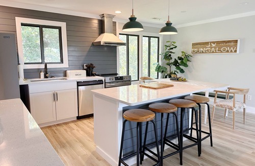 The Point House | A cozy retreat 5 min. from the Beach and located at The Point of Emerald Isle.