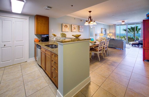 Fort Walton Beach Condo | A305 Waterscape, Gulf Views; 2 Kings, Bunks, Beach Service! SNOWBIRDS WELCOME!