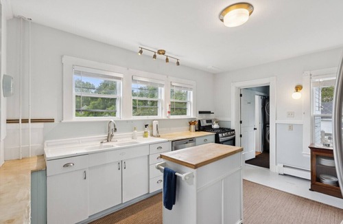 Pemaquid Beach House | Across the road from Pemaquid Beach: A 4-bedroom 19th-century Maine home