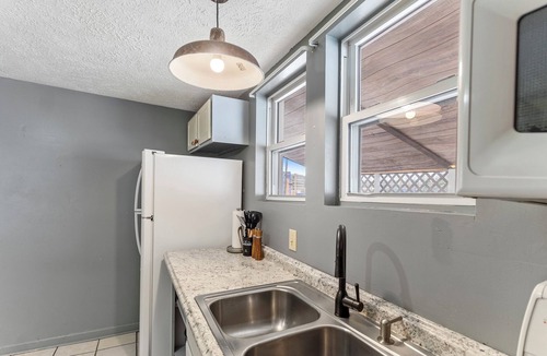 Bristol House | Affordable, Private, Single Level House Steps From Hard Rock Casino Pet Friendly