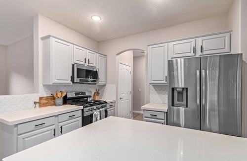 Seville House | Amazing Modern 5/4 with Heated Pool Golf Community