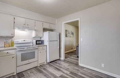 Andover House | Andover Abode - sleeps 6