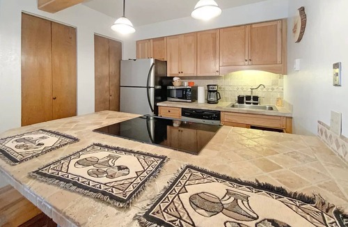 Angel Fire Condo | Angel Fire Chalet park and walk
