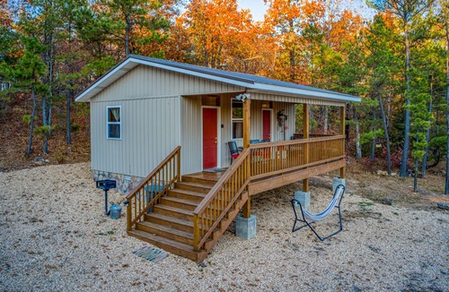 Compton Cabin | Antenna Pine Cabin - Hikers Paradise, Hikers Paradise with cell phone reception and wifi