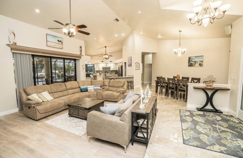 Apollo Beach House | Apollo's Anchor: Waterfront Stay w/Pool & Game Room