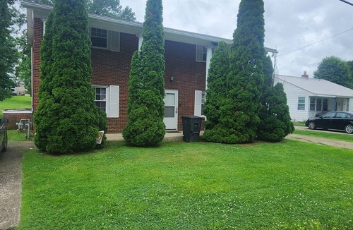 Scottown House | Apple Grove/Nucor Stay in Quiet Country Setting