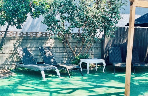 La Mesa House | Artistic Oasis. Charming 3-bedroom house in La Mesa with AC, WiFi, washer/dryer