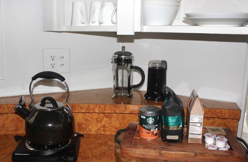 Palm Desert House | Attached casita in manufactured home bright clean comfortable WiFi no pet fee