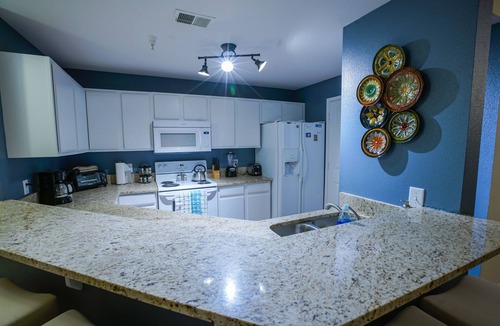Clearwater Condo | Avalon At Clearwater. Renovated, 2 Bedroom,2 Bath Condo. NEAR CLEARWATER BEACHES