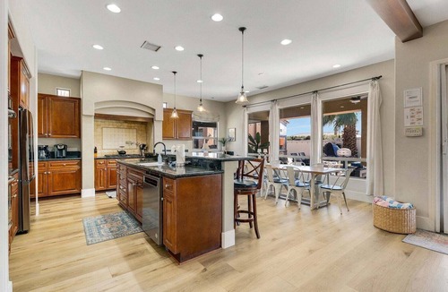 Indio House | Azul: Pool, Spa, Fire Pit and Pickle Ball Court!