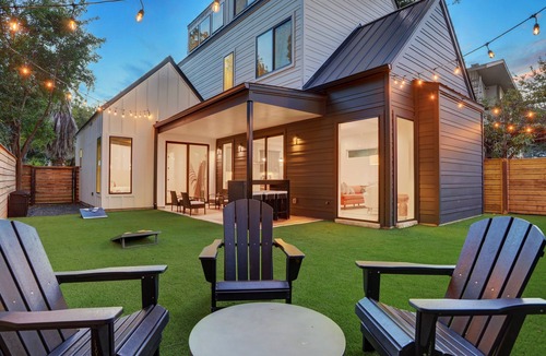 Holly House | Bachelor/ette House — East Downtown