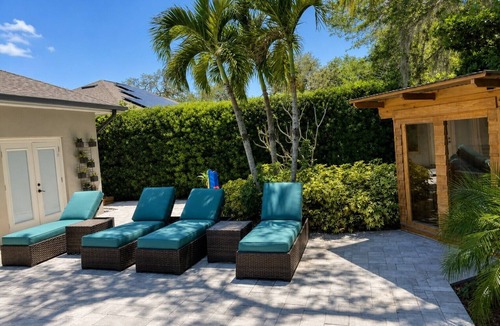 Boyette Springs House | Backyard oasis w/pool, sauna & fire pit