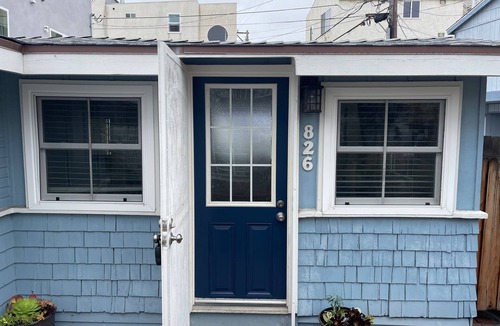 Mission Beach Cottage | Bayside Cottage - Steps from the Bay and Ocean with AC
