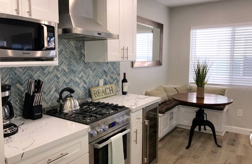 Mission Beach Condo | Beachfront Bliss! Book your 2026 vacation today!