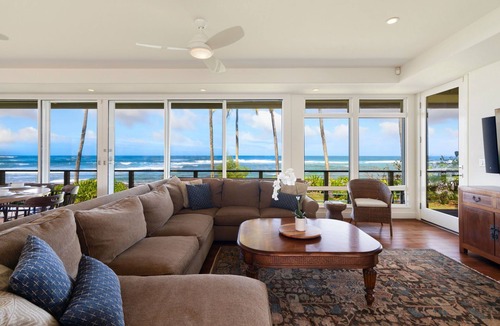 Wainiha House | Beachfront Luxury Dream House with A/C & Gym!
