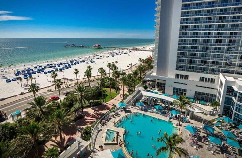 Clearwater Beach Resort | Beachside 1-Bedroom Clearwater Beach Suite + Amenities