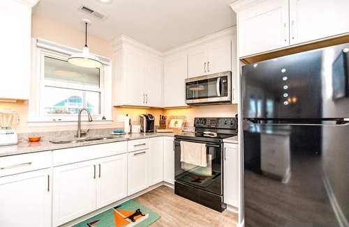 Topsail Beach House | Beachside Bungalow - Dog Friendly - Amazing views from rooftop deck!
