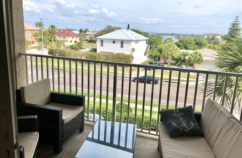 Belleair Beach Condo | Beachside Condo, Furnished, Renovated 2bed/2bath/Balcony kitchen and living room