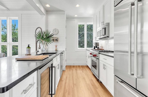 Seaside House | Beachside Designer Seaside Cottage with Gulf View and 1 Minute to Gulf